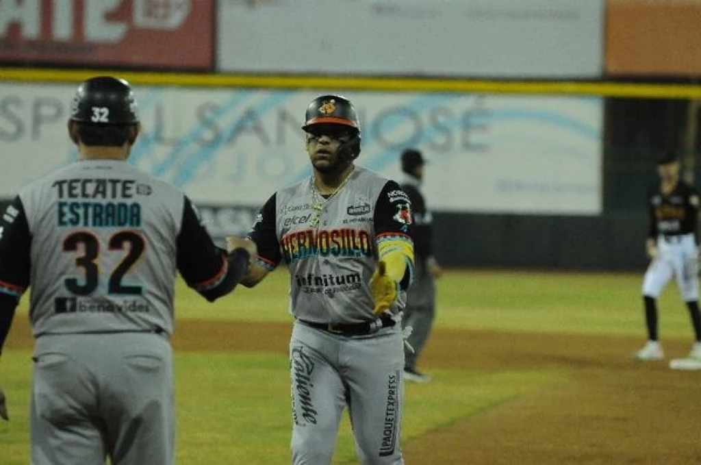 EN EXTRA INNINGS NARANJEROS VENCE A MAYOS Y LOGRA TERCERA VICTORIA EN LA SERIE DE PLAYOFFS