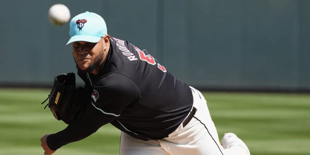 El zurdo venezolano Eduardo Rodríguez comenzará la temporada de MLB en lista de lesionados