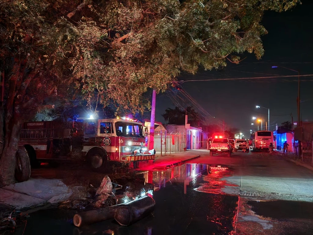 Se incendia llantera en la Toledo