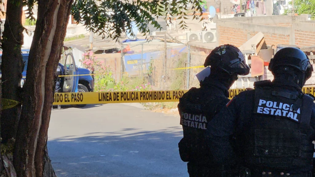 Localizan a un hombre sin vida en Lomas de San Isidro