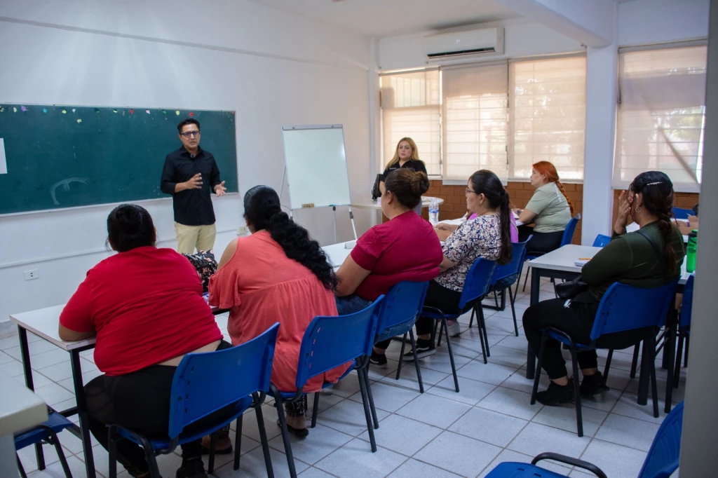 Inicia Curso de Capacitación en Corte de Cabello en el CAM de Aguaruto