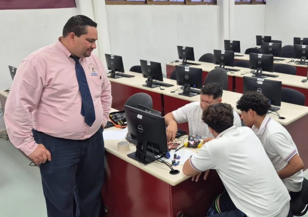 Sonora impulsa el talento tecnológico con el XI Concurso Regional de Robótica 2025