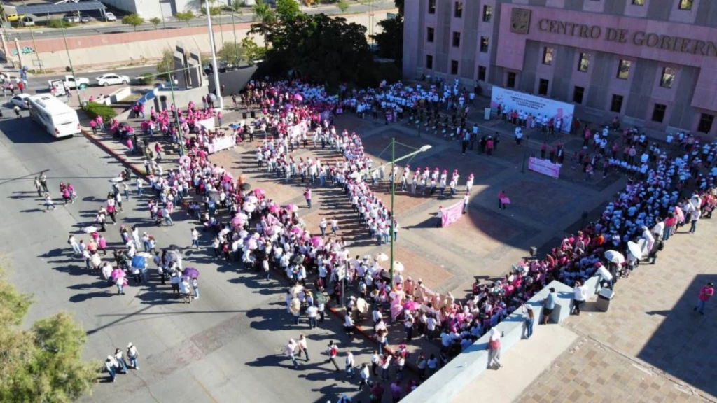 Gobierno de Sonora promueve prevención del cáncer de mama con caminata conmemorativa