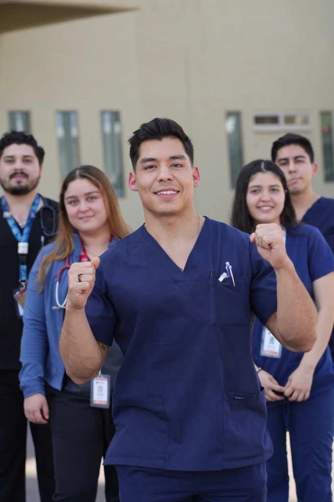 Gobierno de Sonora reconoce a médicos por su entrega y vocación 