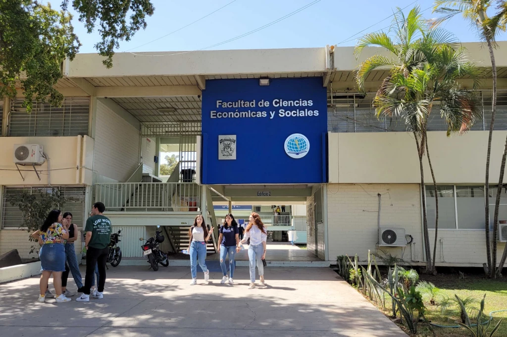 La Facultad de Ciencias Económicas y Sociales y el Colegio de Economistas convocan a egresados de la UAS al galardón "Economista del Año"