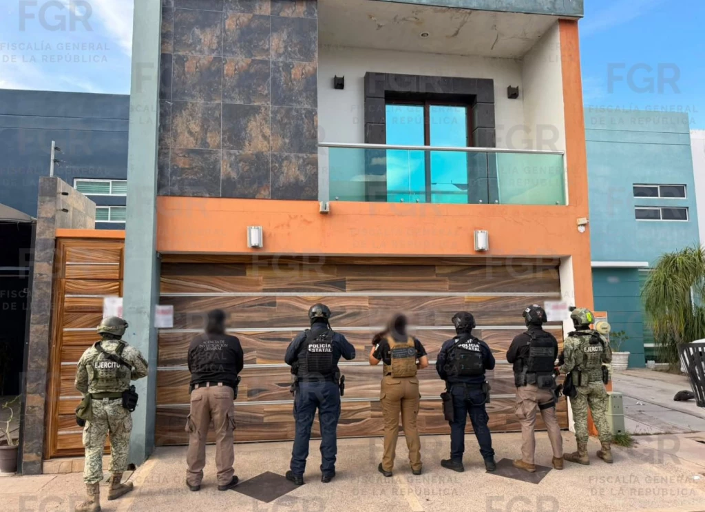 FGR y SSPC aseguran sustancia con fentanilo y precursores químicos en Culiacán, Sinaloa