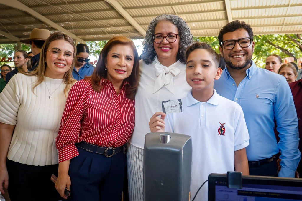SEBIDES fortalece el acceso de estudiantes al transporte