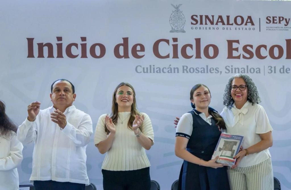 Inauguran ciclo escolar 2026-2027 del nivel básico