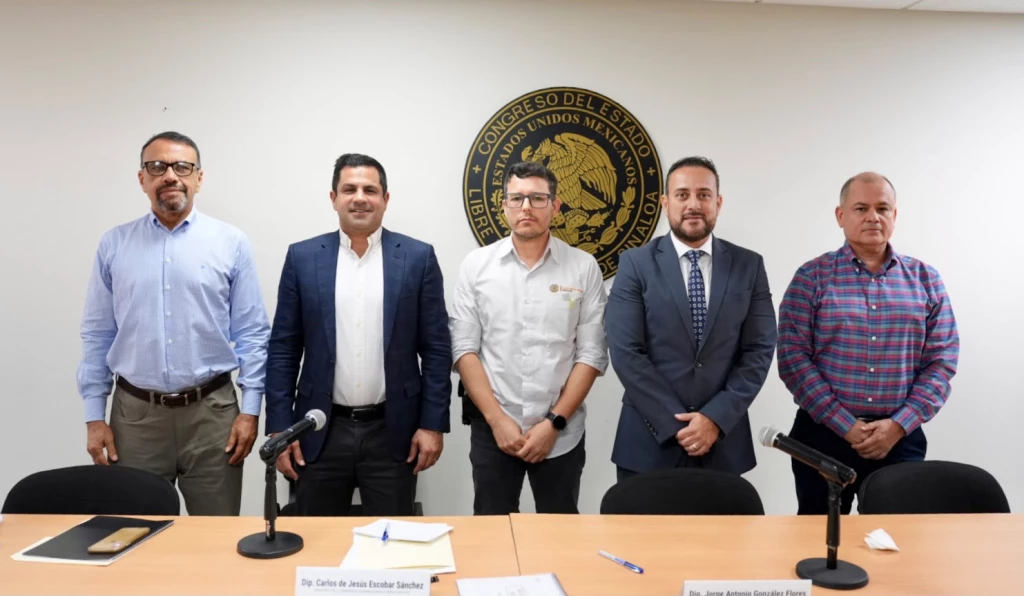 Analiza Comisión de Comunicaciones y Obras Públicas áreas de oportunidad