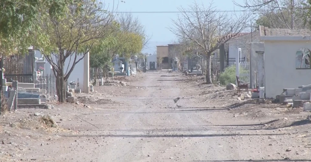Alistan panteones de Cajeme ante la llegada de más de 20 mil vehículos por Día de Muertos