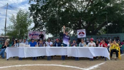 Gente de Corazón patrocina la Liga Campesina Arroyo de los Burros