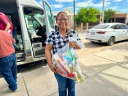 Lleva Gobierno de Sonora apoyos y servicios gratuitos a colonia La Caridad con Brigada DIF