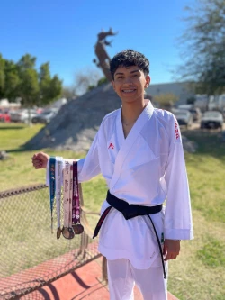 Alumno de Conalep Sonora representará a México en el Canada Open de Karate