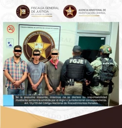 Capturan a tres hombres con droga y arma en operativo en Bácum