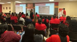 C5i Sonora capacita a tiendas OXXO contra la extorsión telefónica