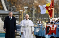 Sheinbaum afirma que el papa León XIV tiene "mucho interés" en visitar México