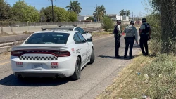 Localizan cuerpo envuelto en bolsas negras sobre la carretera Culiacán-Eldorado