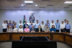 Rubén Rocha Moya retoma funciones