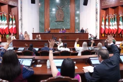 Dan lectura a cuatro nuevas iniciativas en Sesión Ordinaria del Congreso del Estado