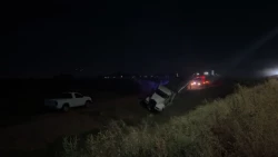 Vuelca pipa con aceite quemado dentro de dren en el Valle del Yaqui