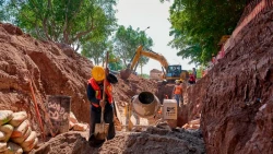 Asegura Javier Lamarque conclusión de las obras en la calle 300 antes de finalizar el año